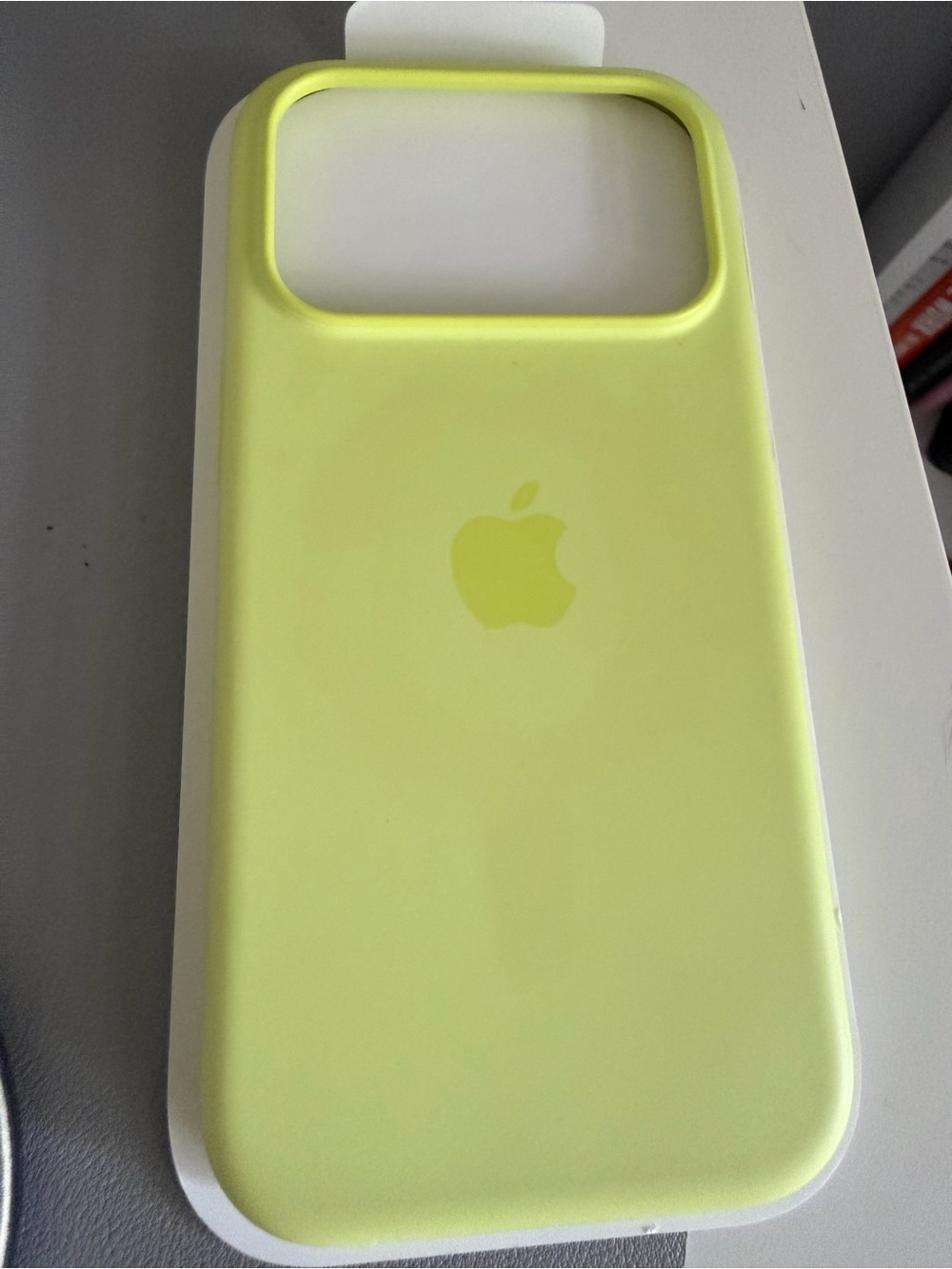 Apple Neon Yellow Case iPhone 17 pro